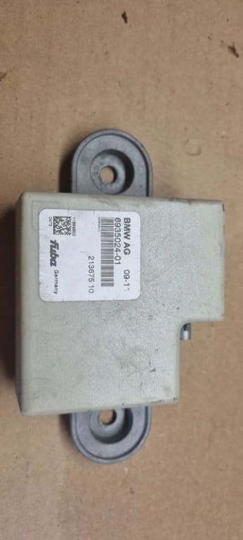 06394 Amplificator antena bmw 6935024 213675 10