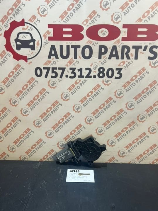 05873 Motoras Macara Stanga Fata Dacia Logan 2 / 2013 - 2016 / M13616
