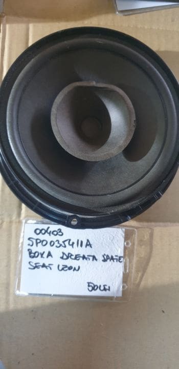 00403 Boxa dreapta spate Seat Leon