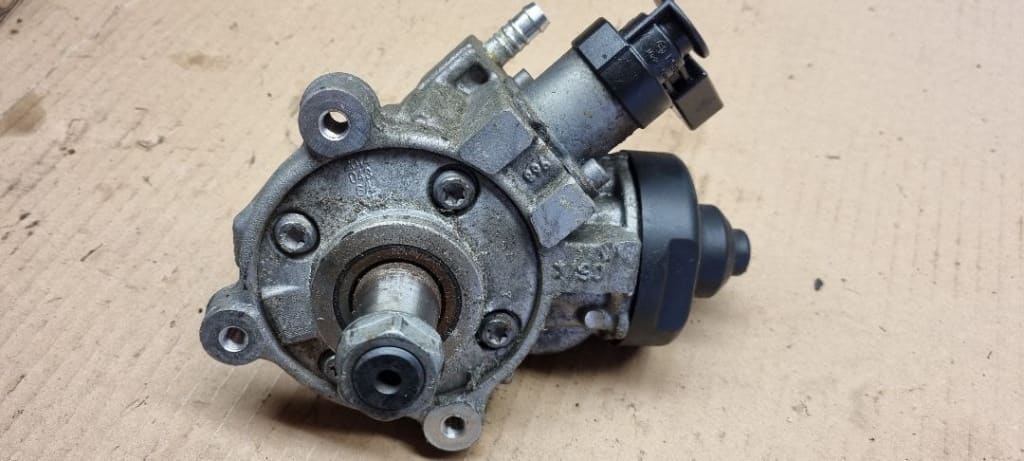 01922 Pompa inalta presiune gama VAG 2.0Tdi 04L130755D