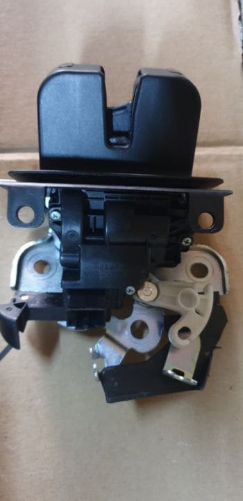 00937 Broasca haion Skoda Octavia 3, Skoda Rapid 5E0827505