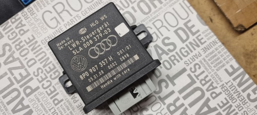 05167 Calculator modul lumini audi a6 c6 a4 b7 8p0907357h 5la008379-03