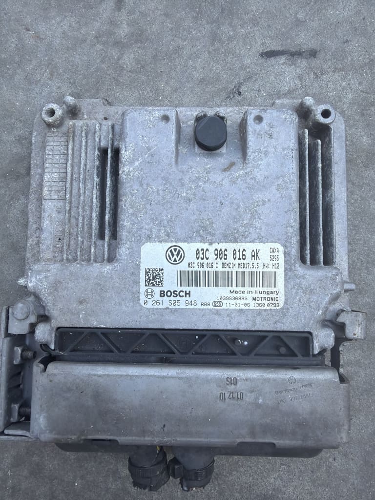 L11 Calculator Motor ECU Volkswagen Skoda Seat 1.4 TSI CAXA 03C906016AK