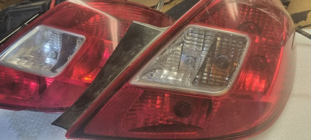 06099 Stop dreapta aripa opel corsa d 13269051