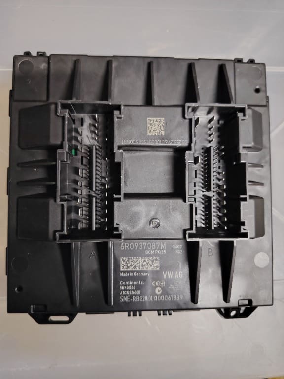 17C / L4 02430 6R0937087M Modul Confort Seat