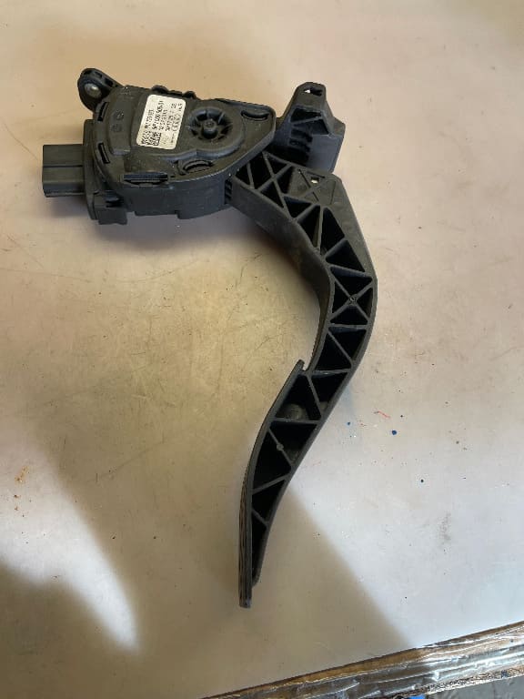 03961 Pedala Acceleratie Audi Q5, A4 B8, A5, A6 4F, 8K1723523