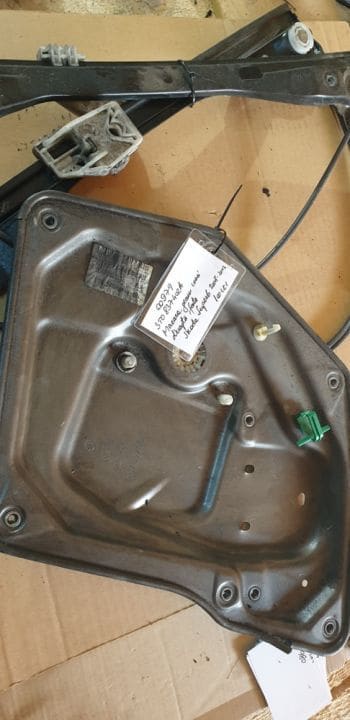 00979 Macara geam usa dreapta fata Skoda Superb 2008-2013 3T0837402A 03573