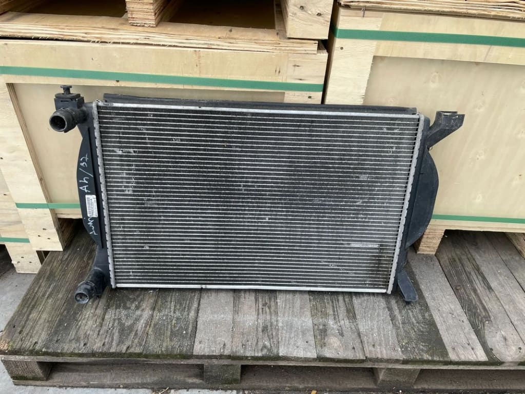 07027 RADIATOR RACIRE APA AUDI A4 B7 COD 8E0121251A