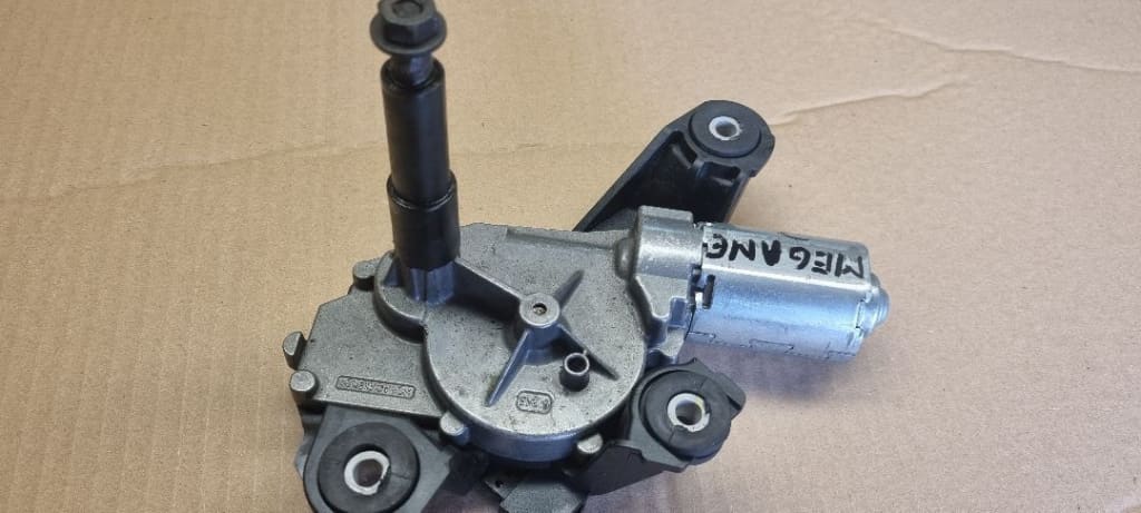 04161 Motoras stergator luneta haion renault megane 3 0390201847