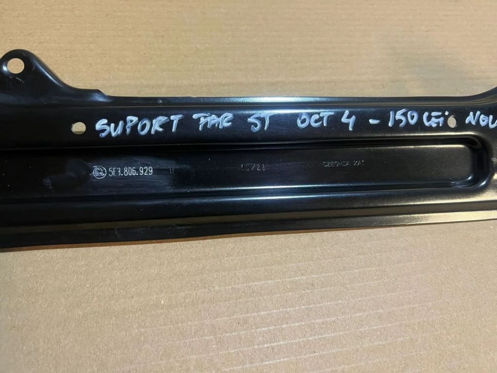 SUPORT FAR STANGA SKODA OCTAVIA 4 5E3806929