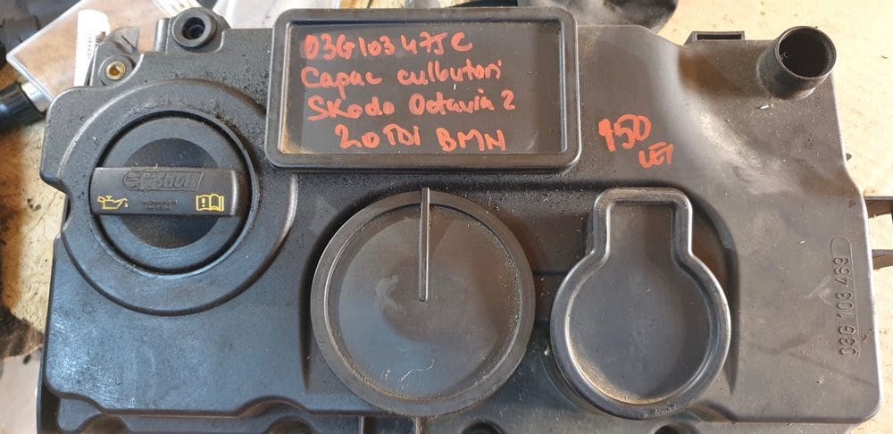 Capac culbutori Skoda Octavia 2 2.0Tdi BMN