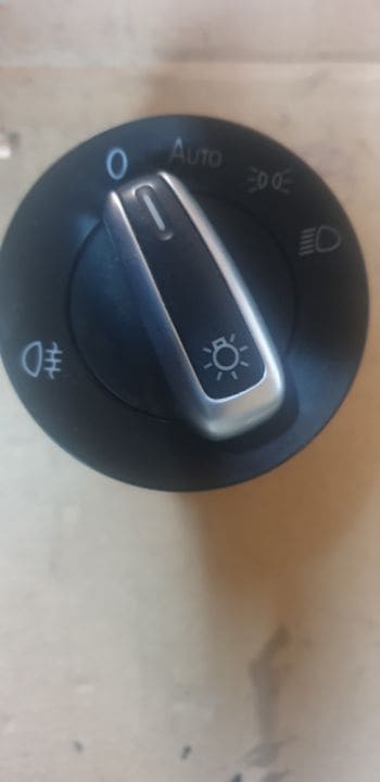 02844 04823 04818 Bloc lumini cu auto Vw Passat Cc/ Golf 6 3C8941431