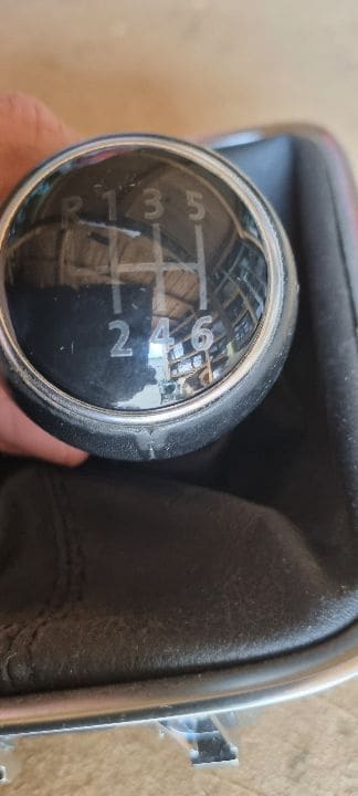 04556 Nuca si manson schimbator viteze vw tiguan 6 trepte 5n0711113a