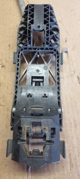 06183 Maner exterior si suport interior dreapta spate skoda octavia 3 5l0837885c