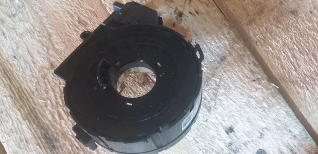 02573 05955 Spira volan Vw Passat B6 (3C2) 3C0959653