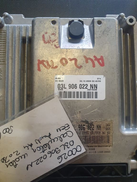 00026 Calculator motor Ecu 03L906022NN Audi A4 B8 2.0 tdi CAGA