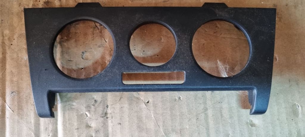 04308 04279 Ornament grila panou clima skoda rapid 5ja819075a