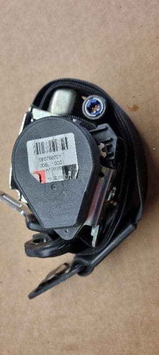00008 Centura siguranta stanga cu capsa audi a6 c6 4f0857705a