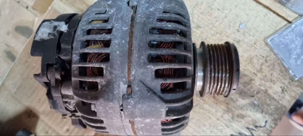 04058 Alternator 2.0Tdi Vw Passat Cc 140A