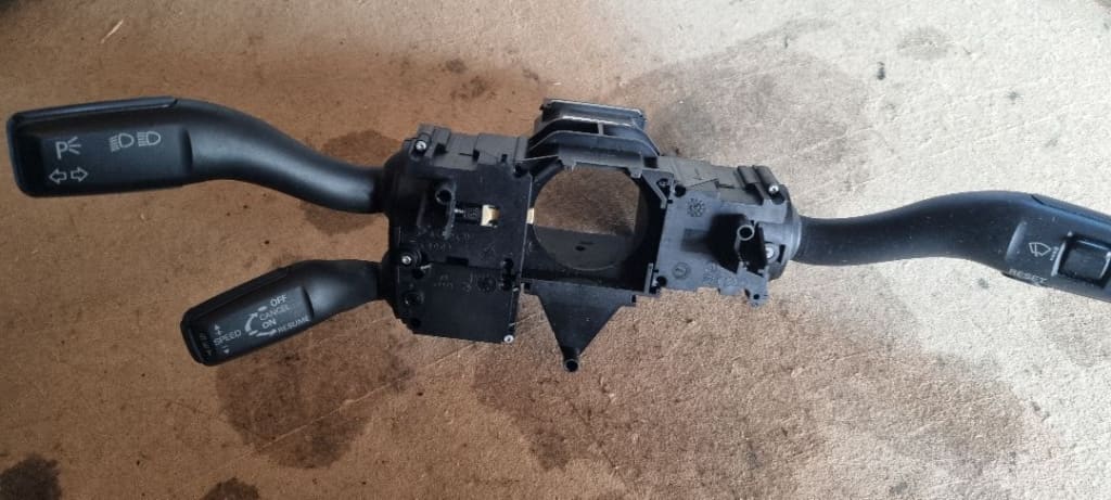 05726 Ansamblu manete stergator si semnalizare audi 4e0953513e 4e0953521 4n0953503c