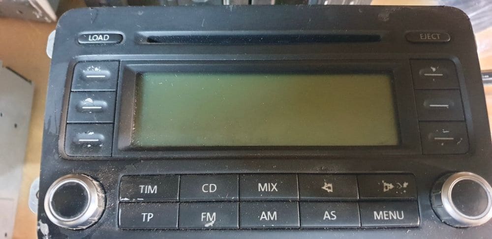 01514 Radio Cd Vw Jetta 2005-2010 1K0035195B
