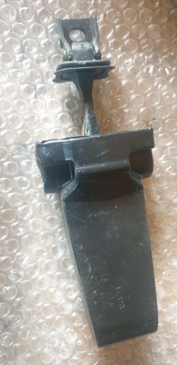 03934 Opritor/ Limitator deschidere usa stanga fata Seat Toledo, Skoda Rapid