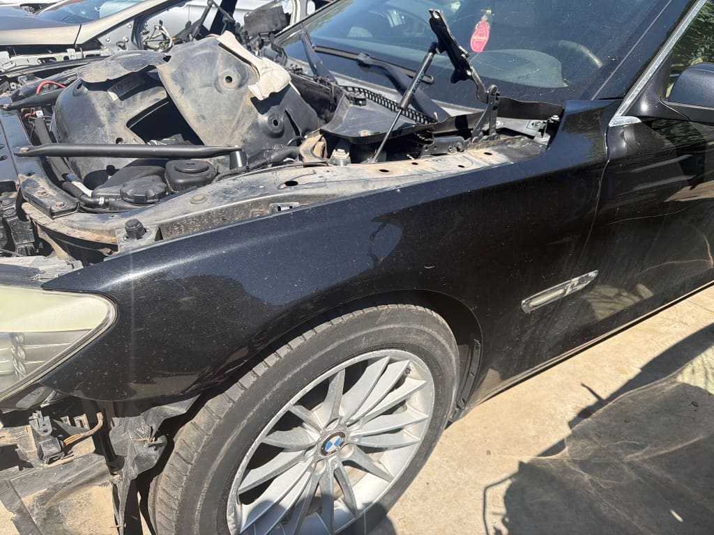 Aripa Stanga Fata BMW Seria 7 F01 / F02 2008-2015