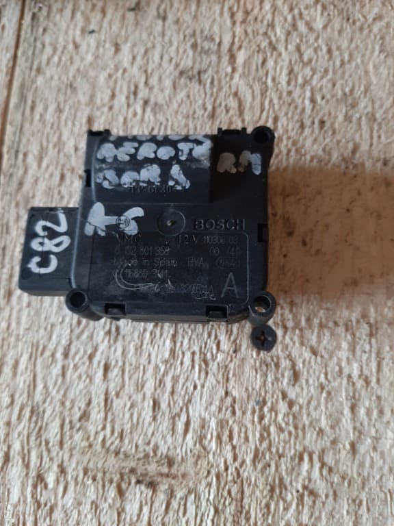MOTORAS clapeta AEROTERMA BORD AUDI A6 C6 C82
