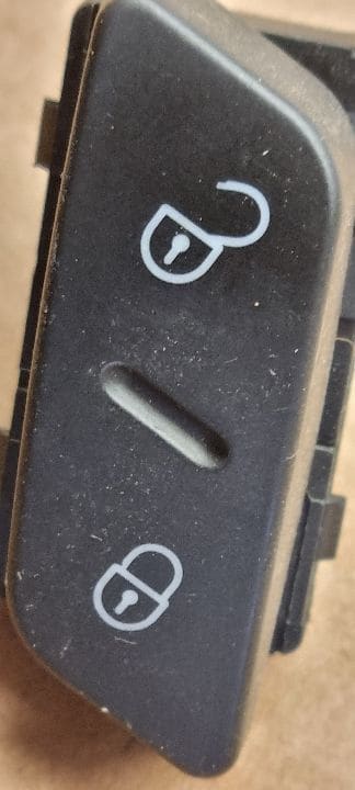 03151 Buton blocare deblocare usi volkswagen 1k0962126b