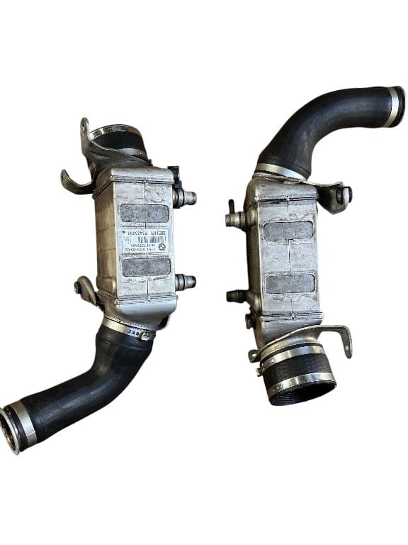Intercooler stanga / dr BMW N63 4.4 benzină 5.0. 7575406 7575405 Preț / bucată