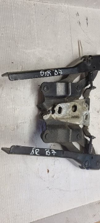 06268 Set BALAMALE CAPOTA Stanga SI DREAPTA 3AA823302 3AA823301 VW PASSAT B7