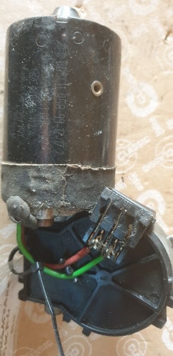00232 Motoras stergator parbriz Vw GolF 4
