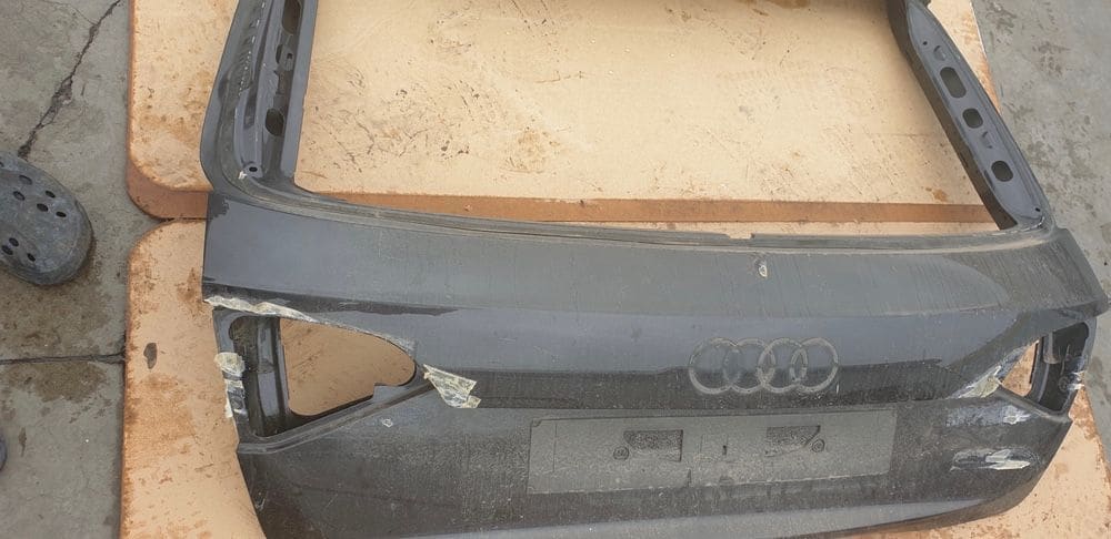 00690 Haion Audi A4 B8
