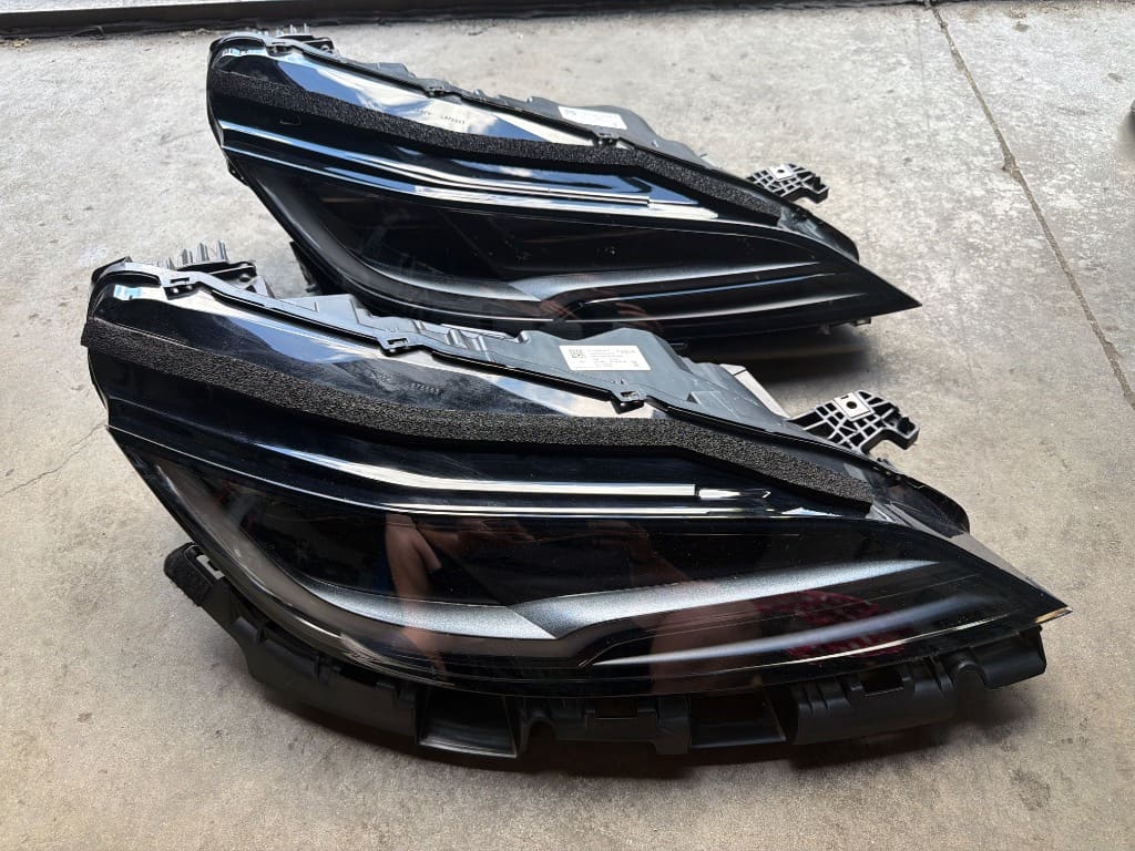 Far Dreapta Tesla Model 3 2023-2026 cod 176088900E