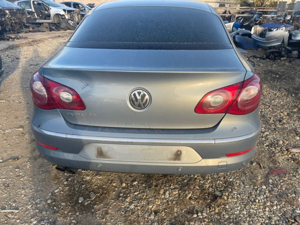 Capota Portbagaj Volkswagen Passat CC culoare LC7Z Nonfacelift