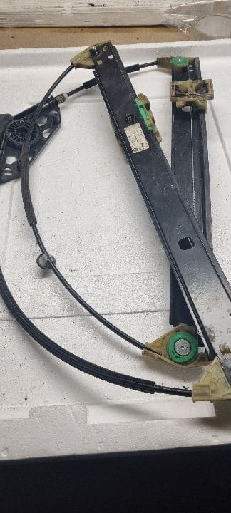 05365 06128 Macara geam electric stanga fata skoda octavia 3 5e0837461