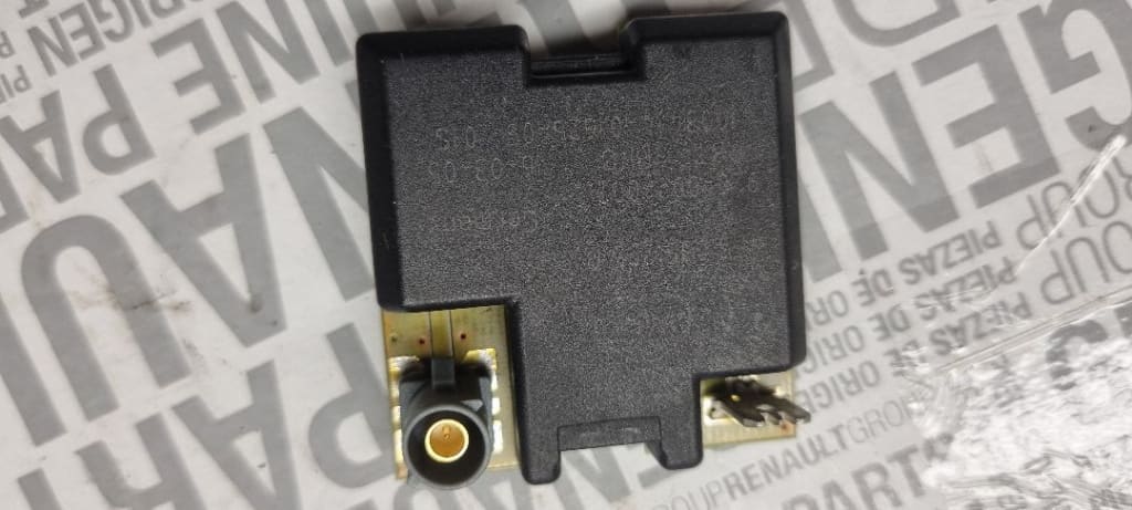 05179 Amplificator antena audi a6 c6 4f5035225p