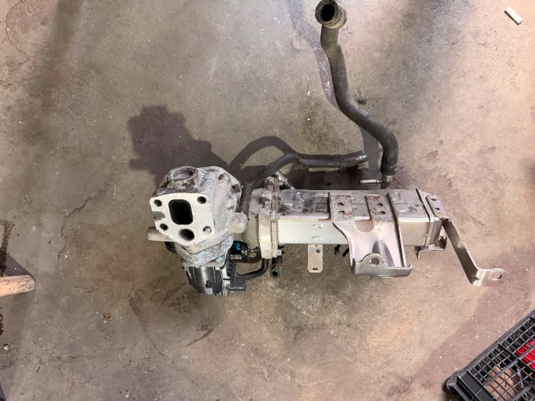RACITOR GAZE CU SUPAPA EGR OPEL ANTARA 2.2 DIESEL E5 CHEVROLET CAPTIVA 96868923 25184582