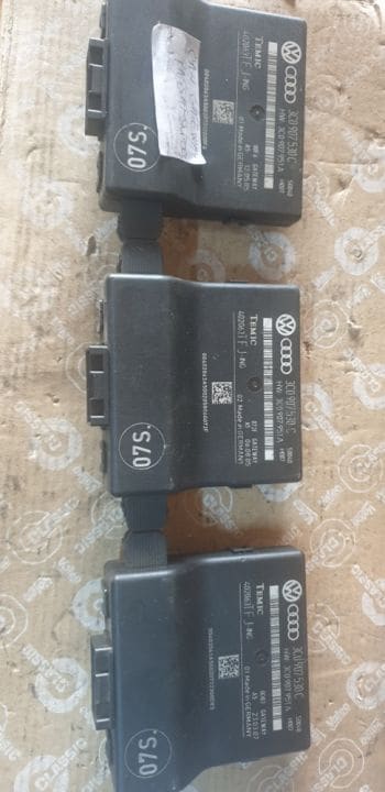 03640, 03644, 03649 Calculator control CAN Gateway Vw Passat B6 3C0907530C
