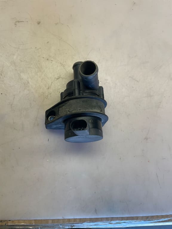 06914 ROMPA RECIRCULARE / SUPLIMENTARA APA VW SKODA SEAT 1.8 TFSI 1K0965561J