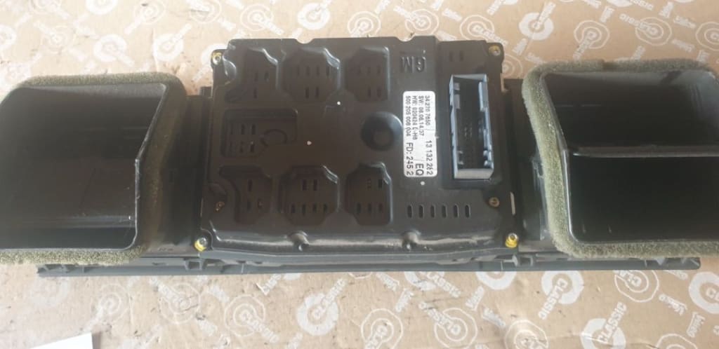 01077 Mid display si grila aerisire centrala Opel Vectra C