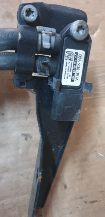 02813 04100 Senzor presiune gaze evacuare Vw, Audi 076906051A