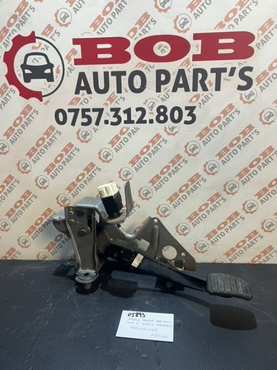 05893 Pedala Frana Renault Clio 4 2012+ Manuala 465013423R