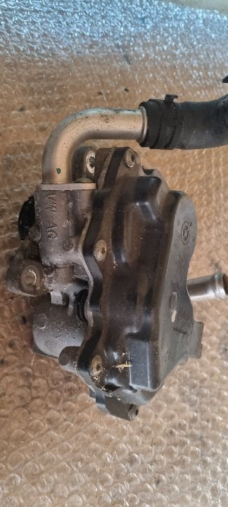 04689 05726 Supapa egr 2.0 tdi 04l131501s
