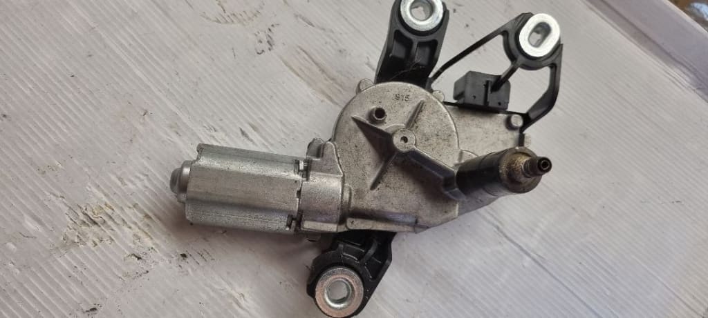 06231 Motoras stergator haion 1k6955711b vw golf 5 passat b6