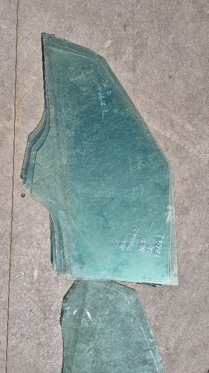 Geam dreapta fata skoda fabia 2