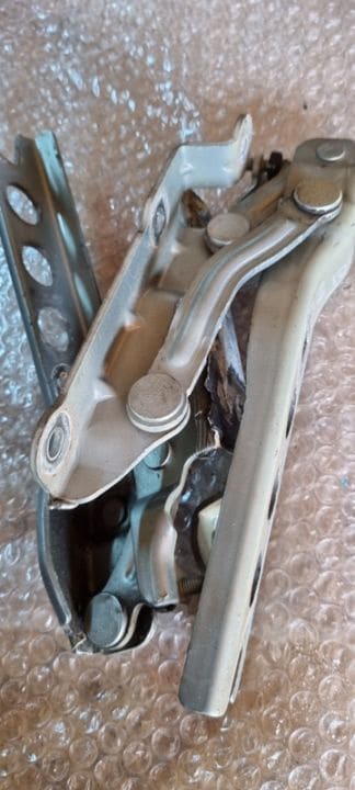 04140 Set balamale capota motor Skoda Octavia 2 FL