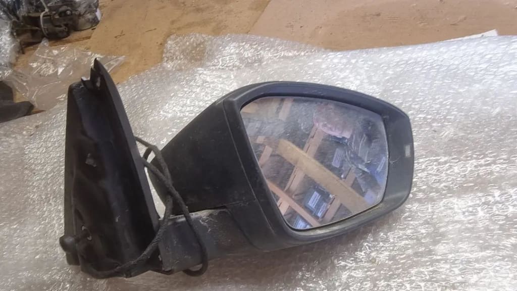 03285 Oglinda electrica dreapta cu semnalizare 5E0857934 Skoda Octavia 3