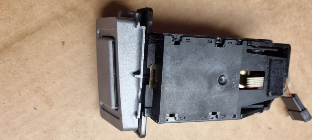 05627 Tastatura telefon bmw e65 6918572 6918573