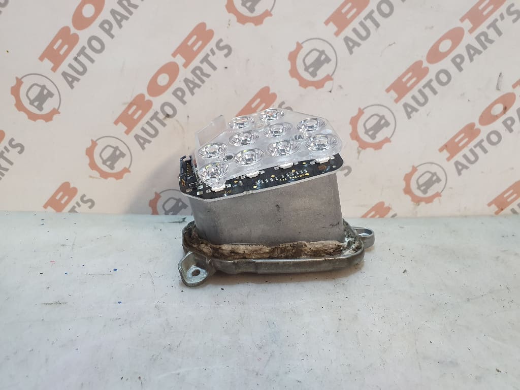 0383 BMW SOCLU / INDICATOR BEC LED XENON 171738 02 1C/L46